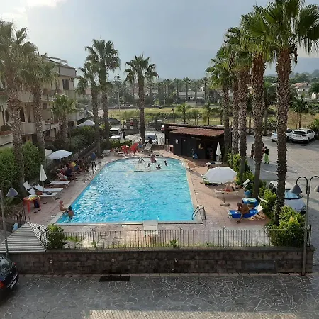 Casa, Mare-etna-taormina 폰다첼로